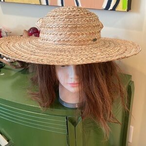 Liz Claiborne straw hat